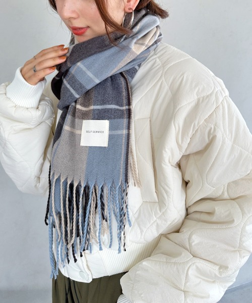 un+frame(アンフレーム)の「tartan check stall muffler/タータンチェック柄大判マフラー(マフラー・レディース・ライトブルー/ネイビー/ブラウン/レッド・FREE)」の2枚目の写真