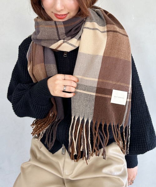 un+frame(アンフレーム)の「tartan check stall muffler/タータンチェック柄大判マフラー(マフラー・レディース・ライトブルー/ネイビー/ブラウン/レッド・FREE)」の16枚目の写真