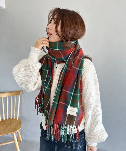un+frame(アンフレーム)の「tartan check stall muffler/タータンチェック柄大判マフラー(マフラー・レディース・ライトブルー/ネイビー/ブラウン/レッド・FREE)」の11枚目の写真