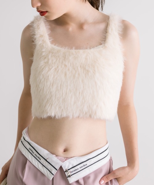 OLIVE des OLIVE（オリーブデオリーブ）の「ふわふわニットキャミソール　1032050240（キャミソール・レディース・チャコールグレー/オフホワイト/ピンク/グレイッシュベージュ・FREE）」の2枚目の写真