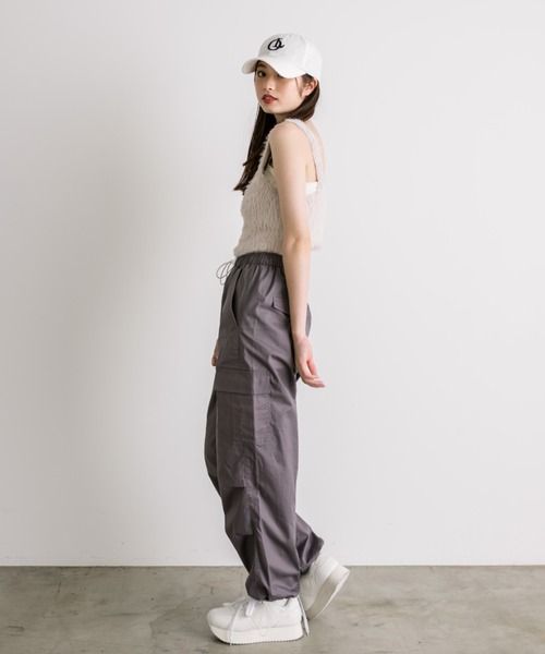 OLIVE des OLIVE（オリーブデオリーブ）の「ふわふわニットキャミソール　1032050240（キャミソール・レディース・チャコールグレー/オフホワイト/ピンク/グレイッシュベージュ・FREE）」の21枚目の写真