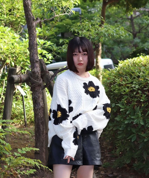 ADAMPATEK フラワー柄ケーブルクルーネックニット ADAMPATEK フラワー柄ケーブルクルーネックニット