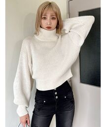 ハイネックバルキーニット