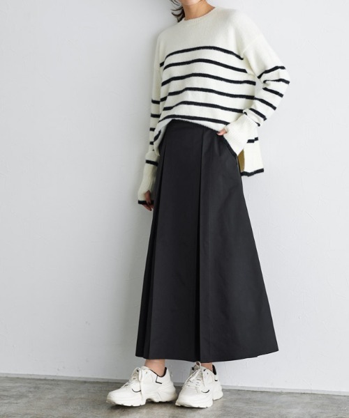 Pierrot(ピエロ)の「タックデザインフレアスカート(スカート・レディース・キャメル/グレイッシュベージュ/ブラック・L/PM/M)」の20枚目の写真