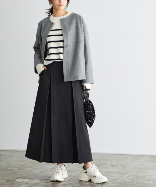 Pierrot(ピエロ)の「タックデザインフレアスカート(スカート・レディース・キャメル/グレイッシュベージュ/ブラック・L/PM/M)」の21枚目の写真