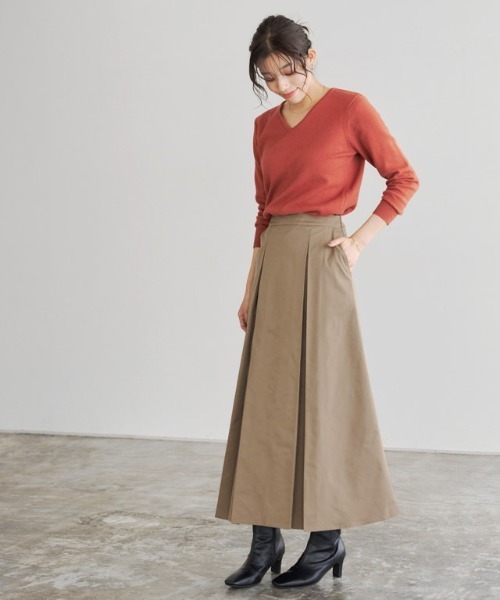 Pierrot(ピエロ)の「タックデザインフレアスカート(スカート・レディース・キャメル/グレイッシュベージュ/ブラック・L/PM/M)」の8枚目の写真