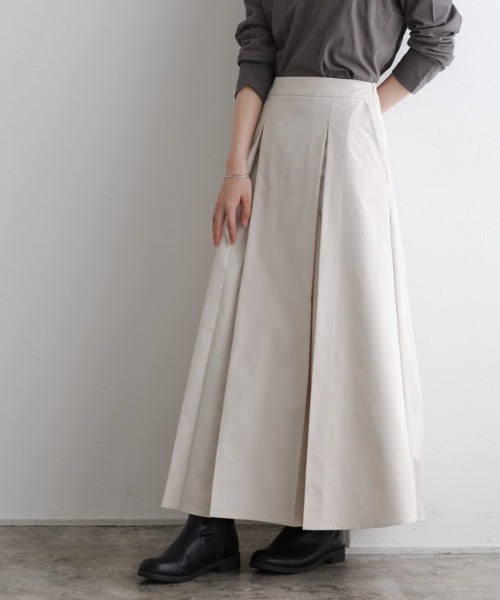 Pierrot(ピエロ)の「タックデザインフレアスカート(スカート・レディース・キャメル/グレイッシュベージュ/ブラック・L/PM/M)」の12枚目の写真
