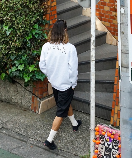 THRASHER(スラッシャー)の「GONZ ART CREW SWEAT/スラッシャーマークゴンザレス10oz(オンス)ヘビーウェイト裏起毛スウェットトレーナー(スウェット・メンズ・アッシュグレー/ホワイト×ブラック/ブラック×ホワイト・MEDIUM/LARGE/X-LARGE/XX-LARGE)」の12枚目の写真