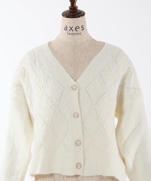 axes femme(アクシーズファム)の「パール釦JQ起毛ニットカーデ(カーディガン/ボレロ・レディース・レッド/グレー/キナリ/ブラック/モカ/マスタード・FREE)」の11枚目の写真