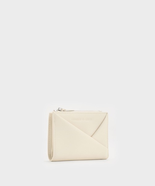 CHARLES & KEITH(チャールズ & キース)の「Midori ミドリ ジオメトリックトップジップウォレット(財布・レディース・スミクロ/クリーム/ブラウン系その他/ワインレッド/ブラウン系その他7/チョコ・XXS)」の7枚目の写真