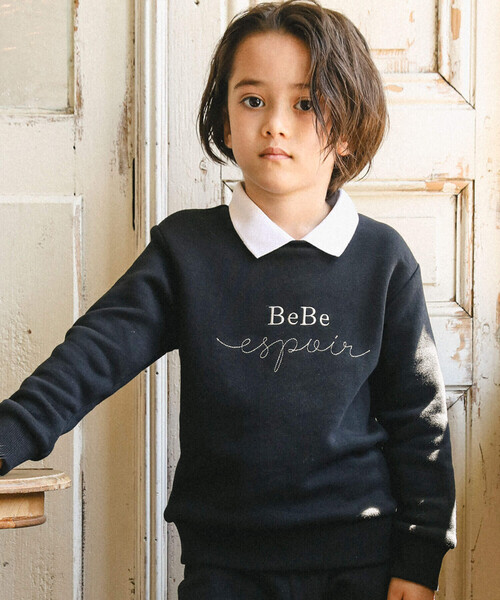 BeBe(ベベ)の「ロゴ刺しゅう襟付きトレーナー(100~150cm)(スウェット・キッズ・ブラック/ベージュ・150cm/120cm/140cm/130cm/100cm/110cm)」の1枚目の写真