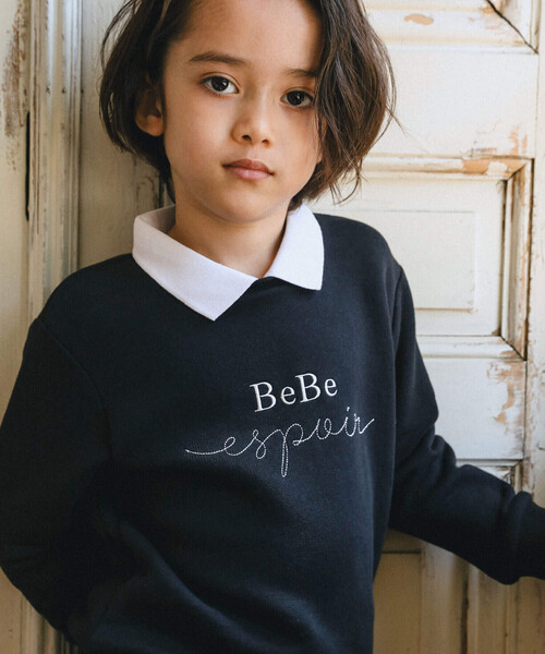 BeBe(ベベ)の「ロゴ刺しゅう襟付きトレーナー(100~150cm)(スウェット・キッズ・ブラック/ベージュ・150cm/120cm/140cm/130cm/100cm/110cm)」の5枚目の写真