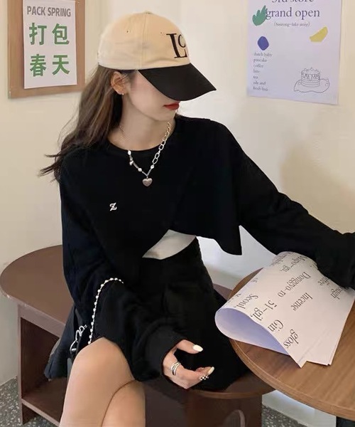 shopnikoniko(ショップニコニコ)の「ショート丈 クロスラップ トレーナー Zロゴ カシュクール ロングTシャツ(スウェット・レディース・ブラック/グレー・フリー)」の6枚目の写真