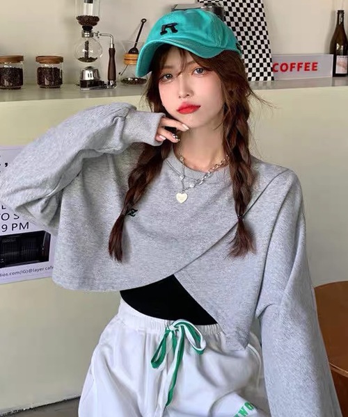 shopnikoniko(ショップニコニコ)の「ショート丈 クロスラップ トレーナー Zロゴ カシュクール ロングTシャツ(スウェット・レディース・ブラック/グレー・フリー)」の10枚目の写真