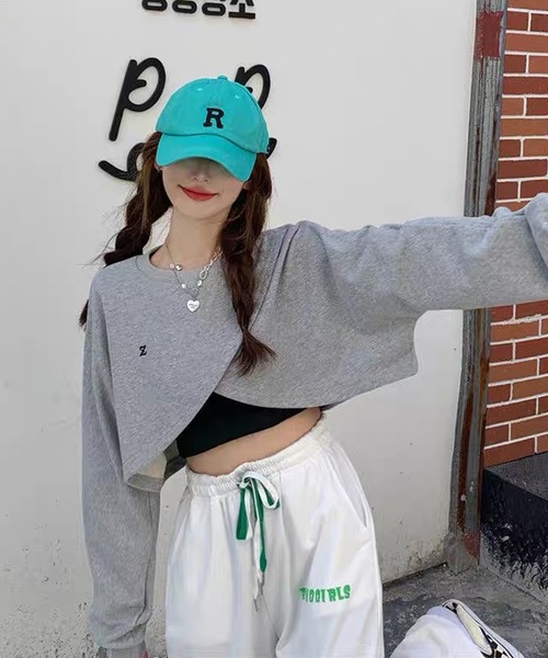 shopnikoniko(ショップニコニコ)の「ショート丈 クロスラップ トレーナー Zロゴ カシュクール ロングTシャツ(スウェット・レディース・ブラック/グレー・フリー)」の14枚目の写真