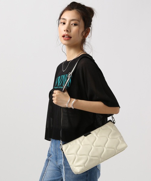 BAYFLOW（ベイフロー）の「キルティングショルダーバッグ（ショルダーバッグ・レディース・シルバー/ブラック/アイボリー・FREE）」の14枚目の写真