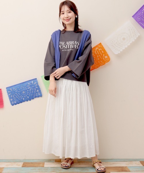 チチカカ(チチカカ)の「ロゴスウェットプルオーバー【大きいサイズ】(Tシャツ/カットソー・レディース・チャコールグレー/ライトグレー/ホワイト・3L)」の19枚目の写真