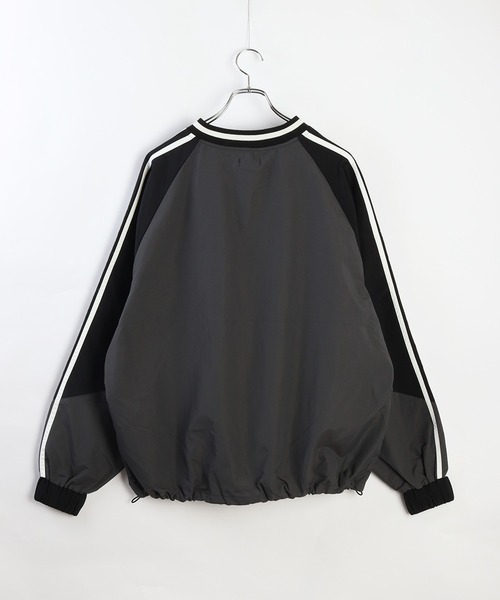 WESTSEA（ウエストシー）の「Vネック ラグラン切替 ナイロンプルオーバー　/ブロークコア（ナイロンジャケット・メンズ・チャコール/ネイビー/サックスブルー/オフホワイト・M/L）」の5枚目の写真