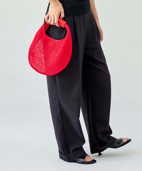 LE VERNIS（ル・ベルニ）の「LE VERNIS(ル・ベルニ)Mesh round bag S（ハンドバッグ・レディース・レッド/ライム/ベージュ/ブラック・FREE）」の12枚目の写真