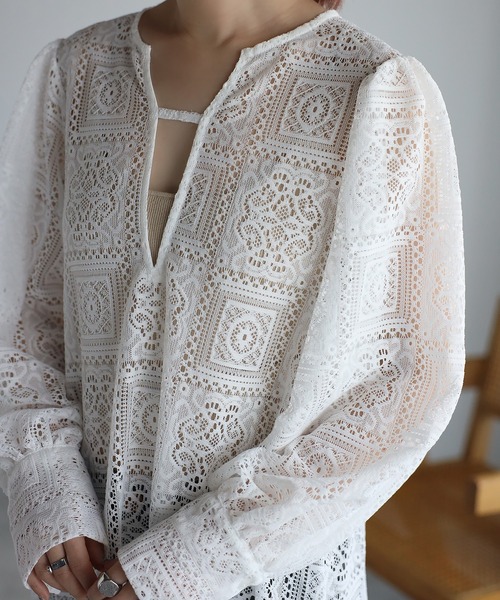 r.(アールドット)の「ブロックレースボリュームスリーブスリットワンピース(ワンピース・レディース・ブラック/アイボリー/ホワイト/ブラウン・FREE)」の11枚目の写真