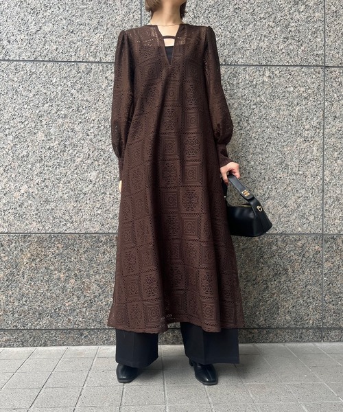 セール】ブロックレースボリュームスリーブスリットワンピース