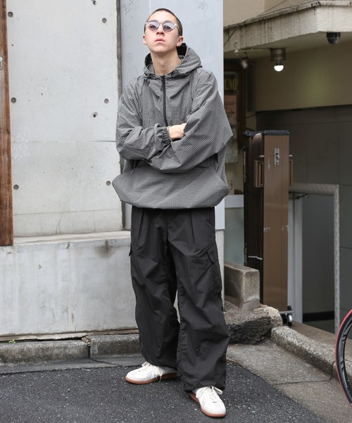 RAGEBLUE（レイジブルー）の「Nylon & cotton/wide military cargo pants / ナイロンコットン ワイドミリタリー カーゴパンツ パラシュートパンツ（カーゴパンツ・メンズ・ネイビー/ホワイト/ブラック/カーキ/グレー・SMALL/MEDIUM/LARGE）」の15枚目の写真
