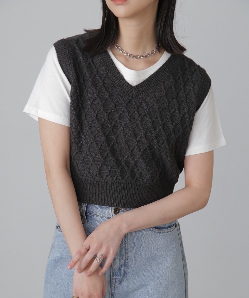 FREE'S MART（フリーズマート）の「Vネックニットベスト（ベスト・レディース・ライトグリーン/ブラック/オフホワイト・FREE）」の2枚目の写真