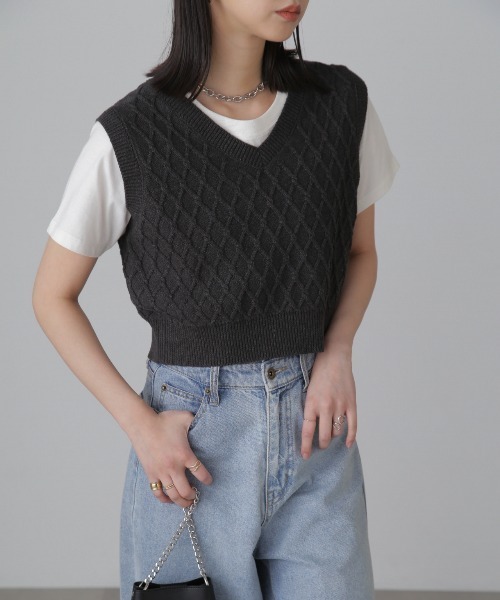 FREE'S MART（フリーズマート）の「Vネックニットベスト（ベスト・レディース・ライトグリーン/ブラック/オフホワイト・FREE）」の4枚目の写真