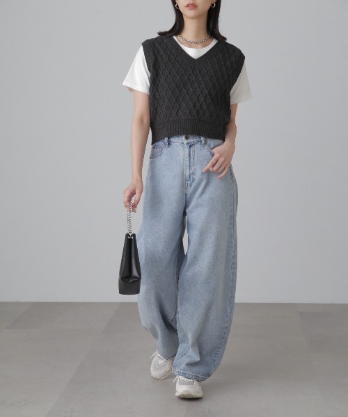 FREE'S MART（フリーズマート）の「Vネックニットベスト（ベスト・レディース・ライトグリーン/ブラック/オフホワイト・FREE）」の8枚目の写真