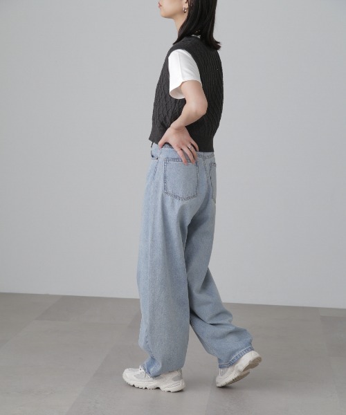 FREE'S MART（フリーズマート）の「Vネックニットベスト（ベスト・レディース・ライトグリーン/ブラック/オフホワイト・FREE）」の10枚目の写真