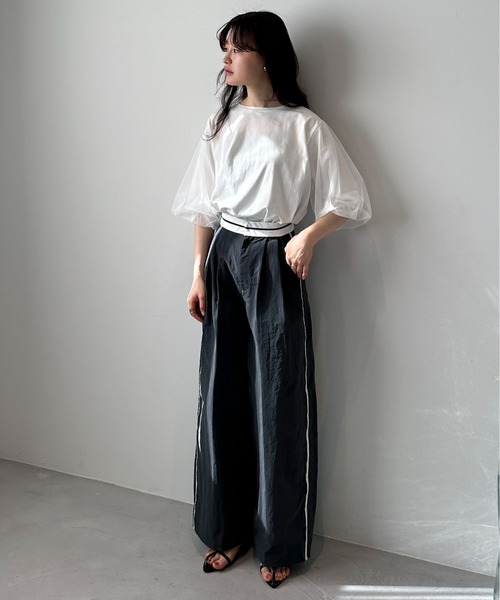 feepur(フェピュール)の「チュールバルーンスリーブTee(Tシャツ/カットソー・レディース・オフホワイト/ブラック/オートミール・MEDIUM)」の13枚目の写真