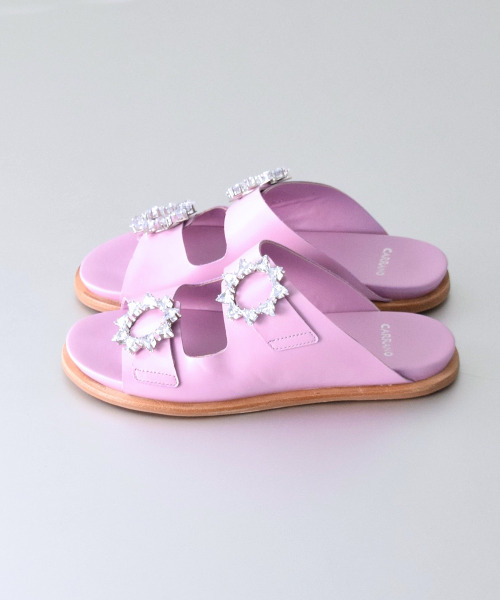 CARRANO(カラーノ)の「【CARRANO】ビジューバックルフラットサンダル(642306)(サンダル・レディース・ブラック/ラベンダー/ホワイト・38/39/35/36/37)」の7枚目の写真