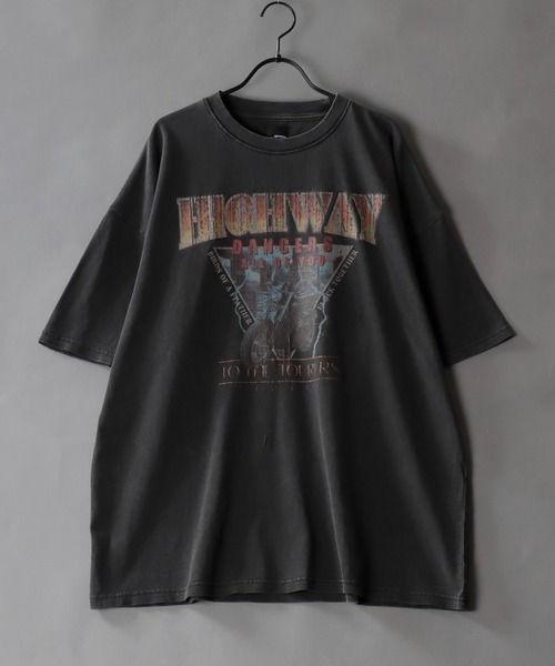 SITRY(シトリー)の「Pigment Graphic T-shirt/オーバーサイズ ピグメント加工 ヴィンテージライク ロックプリント 半袖Tシャツ レディース メンズ(Tシャツ/カットソー・メンズ・チャコール/グレー系その他/ブラック/ブラック系その他・L/M)」の9枚目の写真