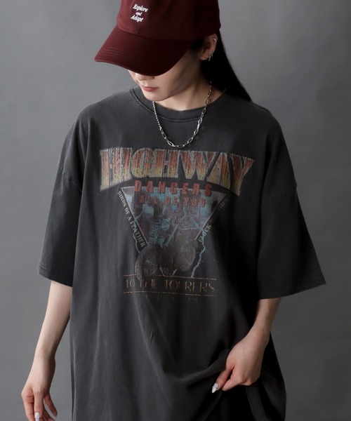 SITRY(シトリー)の「Pigment Graphic T-shirt/オーバーサイズ ピグメント加工 ヴィンテージライク ロックプリント 半袖Tシャツ レディース メンズ(Tシャツ/カットソー・メンズ・チャコール/グレー系その他/ブラック/ブラック系その他・L/M)」の22枚目の写真