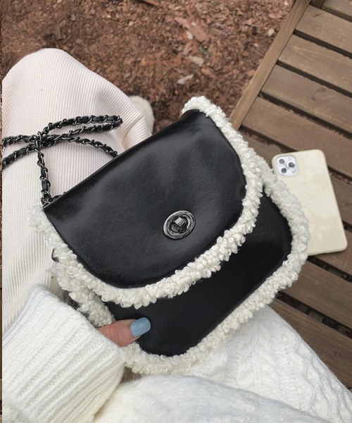 Miniministore(ミニミニストア)の「ミニショルダーバッグ チェーンショルダー(ショルダーバッグ・レディース・ブラック・FREE)」の2枚目の写真