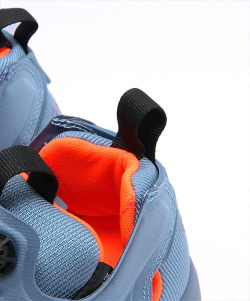 Reebok（リーボック）の「ユニセックス リーボック インスタポンプ Reebok INSTAPUMP FURY TECH V63047 BLUE（スニーカー・メンズ・ブルー・24.5cm/24cm/23cm/23.5cm/26.5cm）」の6枚目の写真