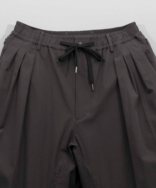 UNISEX》【SPORTS TECH HIGH SPEC LINE】Three-Tuck Wide Pants
