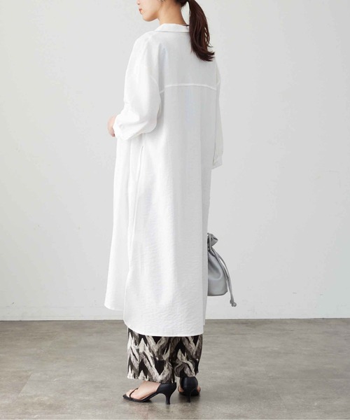 Chez toi（シェトワ）の「Wポケット開襟シャツワンピース（シャツワンピース・レディース・カーキ/ブラック/ベージュ/オフホワイト・FREE）」の10枚目の写真