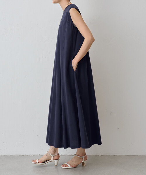 BEARDSLEY（ビアズリー）の「《2サイズ展開》シンプルカットフレア