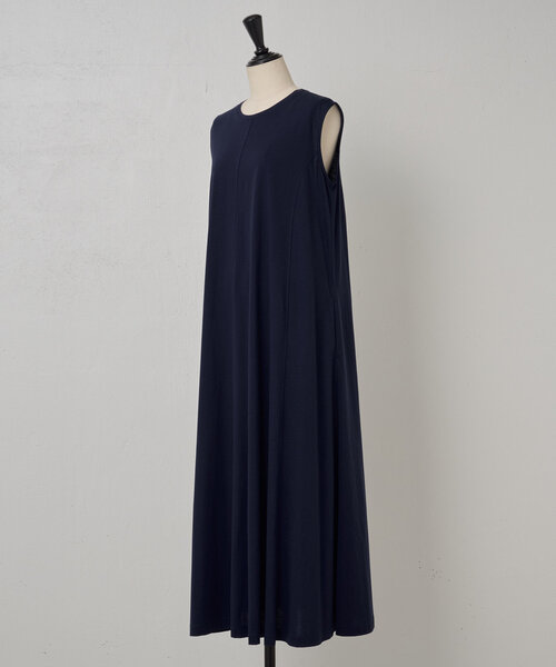 BEARDSLEY（ビアズリー）の「《2サイズ展開》シンプルカットフレア