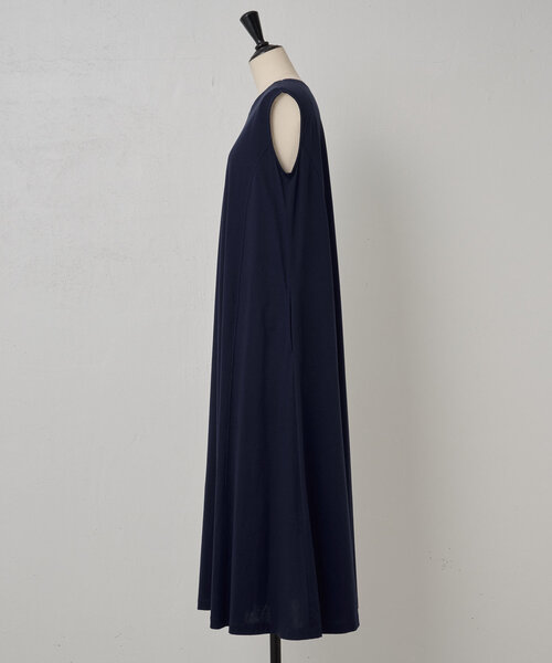 BEARDSLEY（ビアズリー）の「《2サイズ展開》シンプルカットフレア