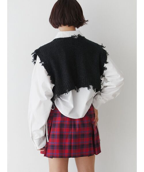 jouetie(ジュエティ)の「ダメージヘム2WAYZIPベスト(ベスト・レディース・ブラック/ブルー/オフホワイト/レッド・MEDIUM)」の14枚目の写真