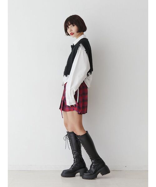 jouetie(ジュエティ)の「ダメージヘム2WAYZIPベスト(ベスト・レディース・ブラック/ブルー/オフホワイト/レッド・MEDIUM)」の15枚目の写真