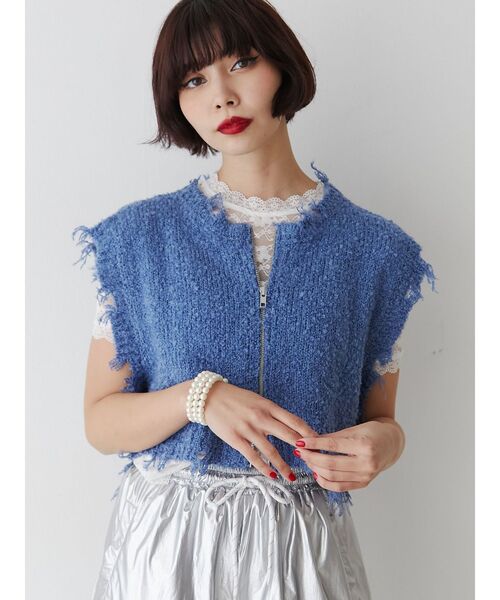 jouetie(ジュエティ)の「ダメージヘム2WAYZIPベスト(ベスト・レディース・ブラック/ブルー/オフホワイト/レッド・MEDIUM)」の22枚目の写真