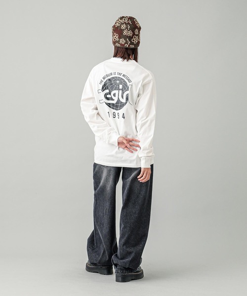 X-girl（エックスガール）の「GLOBE MILLS LOGO L/S TEE（Tシャツ/カットソー・レディース・ブラック/ホワイト/ブラウン・S/M/L/XL）」の8枚目の写真