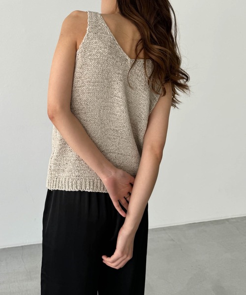 CANAL JEAN（キャナルジーン）の「El mar　オープンネックサマーニットタンク（タンクトップ・レディース・アイボリー/ベージュ/ブラック・ONE SIZE）」の11枚目の写真