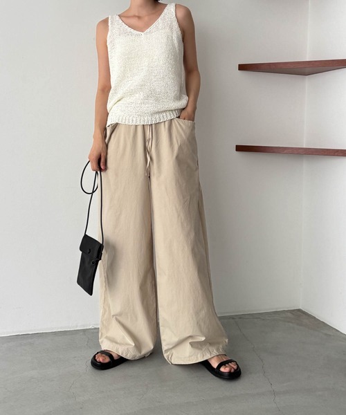 CANAL JEAN（キャナルジーン）の「El mar　オープンネックサマーニットタンク（タンクトップ・レディース・アイボリー/ベージュ/ブラック・ONE SIZE）」の6枚目の写真