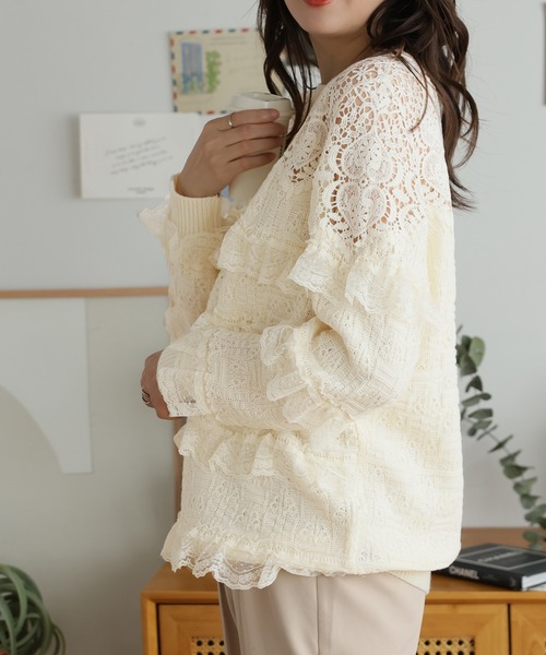 Girly Doll(ガーリードール)の「ティアードレース透かし編みニット(ニット/セーター・レディース・ピンク/ベージュ/ブラック/キャメル・F)」の11枚目の写真