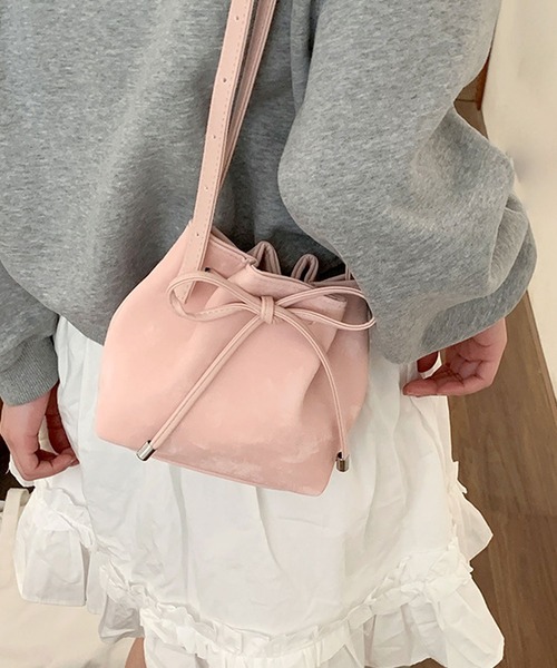 florist(フローリスト)の「スムースレザーリボンショルダーバック/巾着ポシェット(ショルダーバッグ・レディース・オフホワイト/ピンク/シルバー/ブラック・FREE)」の4枚目の写真