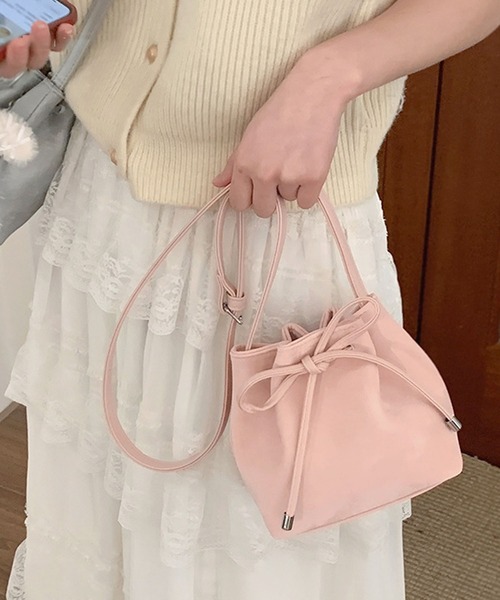 florist(フローリスト)の「スムースレザーリボンショルダーバック/巾着ポシェット(ショルダーバッグ・レディース・オフホワイト/ピンク/シルバー/ブラック・FREE)」の14枚目の写真